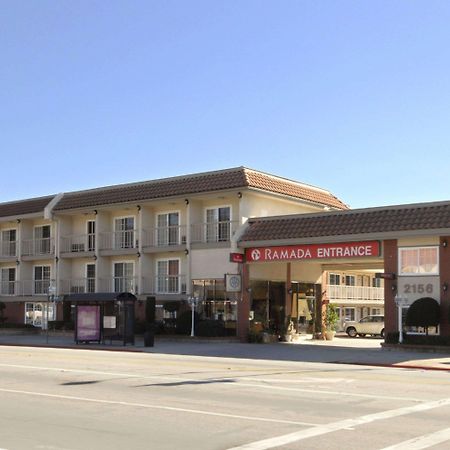 Ramada By Wyndham Pasadena Hotel Exterior photo